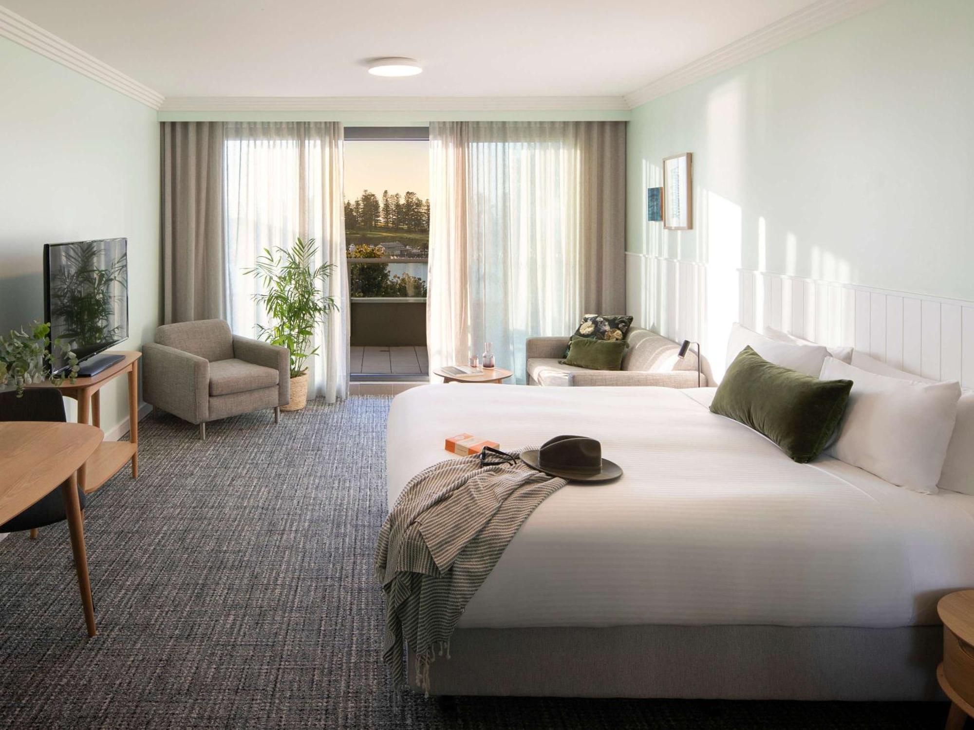 The Sebel Hotel 4*